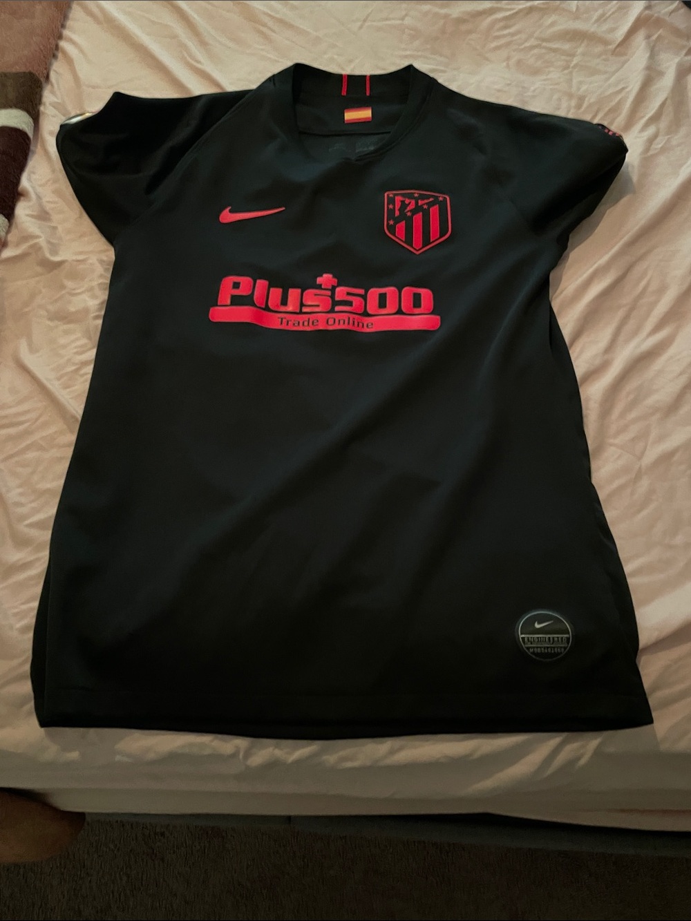 Nike Men Atlético Madrid Black Jersey with Red Accents